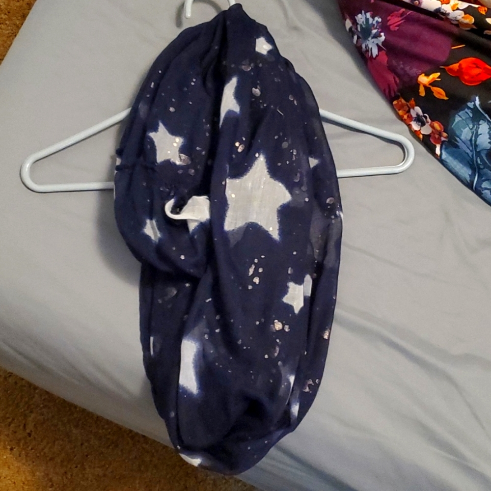 Scarf!